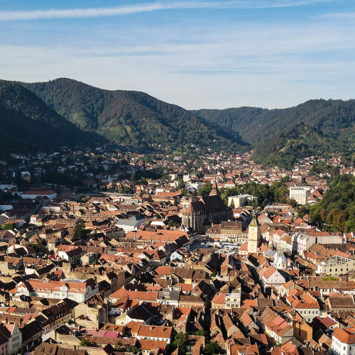 Consiliul Județean Brașov stabilește modelul oficial al steagului județului