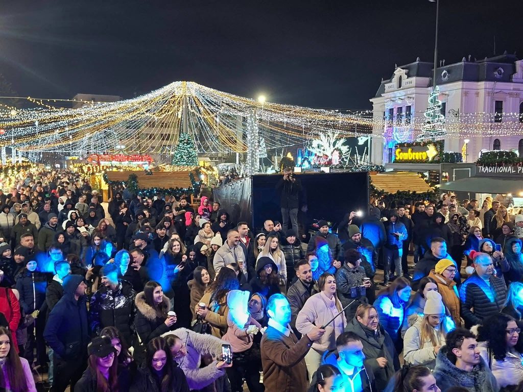 Piața Primăriei din Pitești găzduiește concerte și spectacole tradiționale în acest weekend