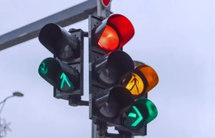 Cluj-Napoca investește peste 12 milioane lei pentru semaforizarea trecerilor de pietoni