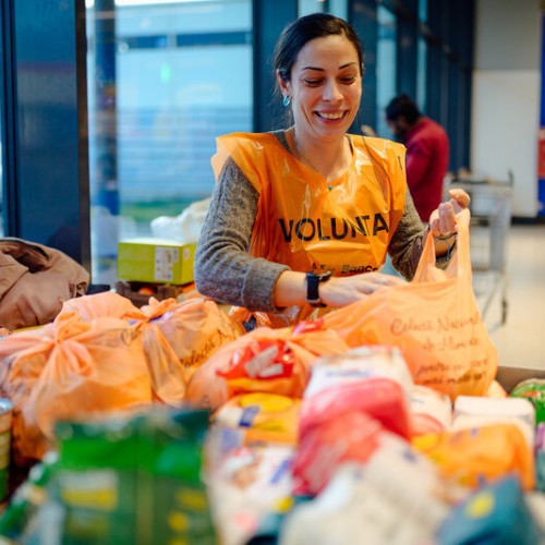 Sibiul contribuie la colecta de 203 tone de alimente pentru peste 23.000 de persoane