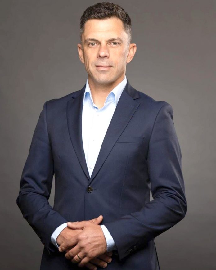 Nicușor Dan sesizează Curtea Constituțională împotriva legii «Novak» privind sportivii români