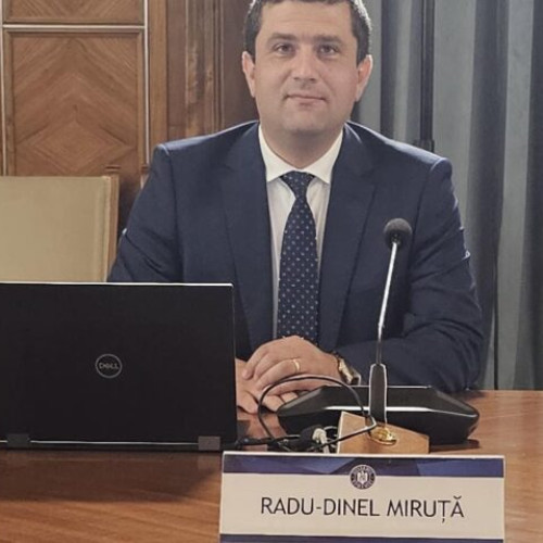 Dominic Fritz convoacă vot pentru noii miniștri ai Apărării și Economiei