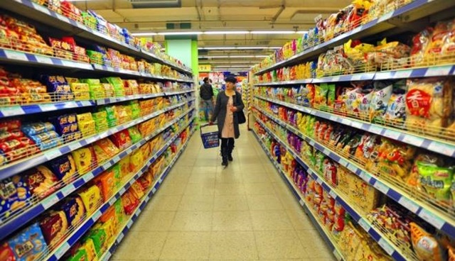 ANAF sancționează marii retaileri pentru neaplicarea plafonării adaosului la alimentele de bază