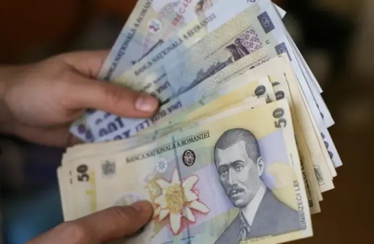 Guvernul majorează salariul minim la 4.325 lei începând din iulie 2026