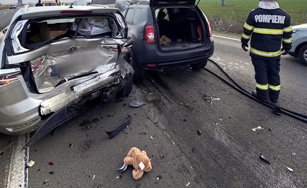 Coliziune între două autoturisme afectează traficul pe DN1, în afara Băicoi