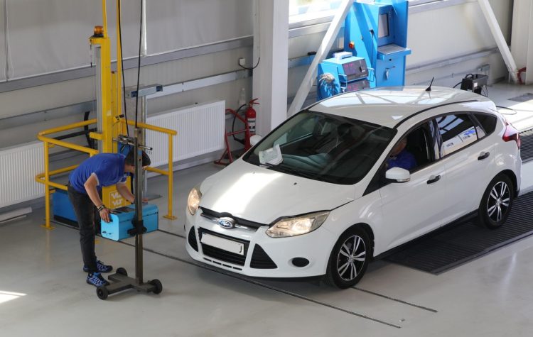 Poliția și ITM Maramureș au verificat firmele de inspecții și dezmembrări auto pentru evaziune fiscală