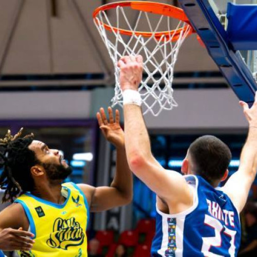 CS Rapid și CSU Sibiu au câștigat primele meciuri din optimile Cupei României la baschet masculin