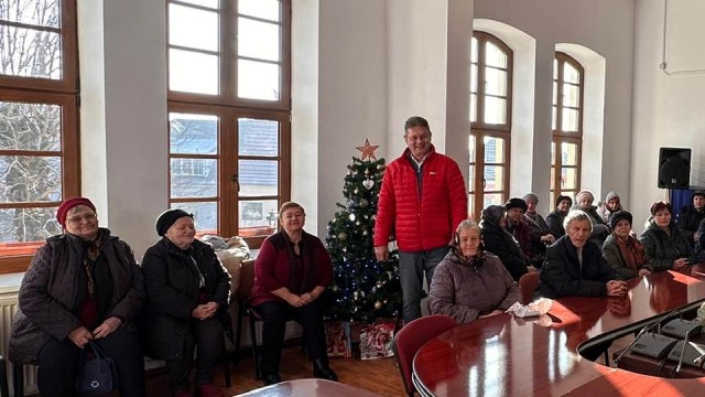 Ghimbav oferă tichete de 250 de lei pentru persoanele cu venituri mici în prag de sărbători