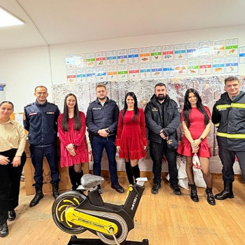 Structurile MAI și MApN sprijină copiii cu CES din Negrești-Oaș printr-un concert caritabil