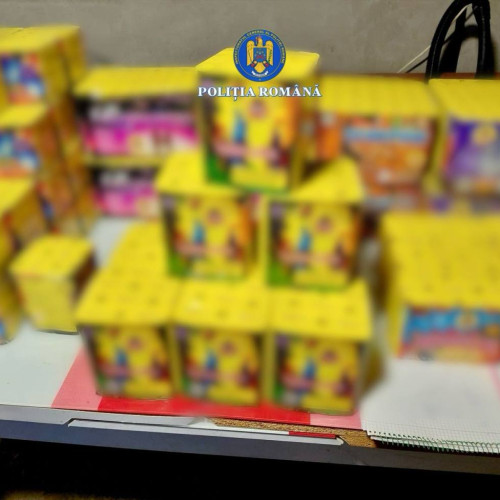 Polițiștii din Târgoviște au confiscat peste 2.400 de articole pirotehnice ilegale