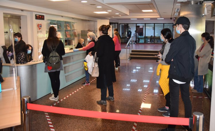 Biblioteca Județeană „Petre Dulfu” are program special în perioada sărbătorilor de Crăciun