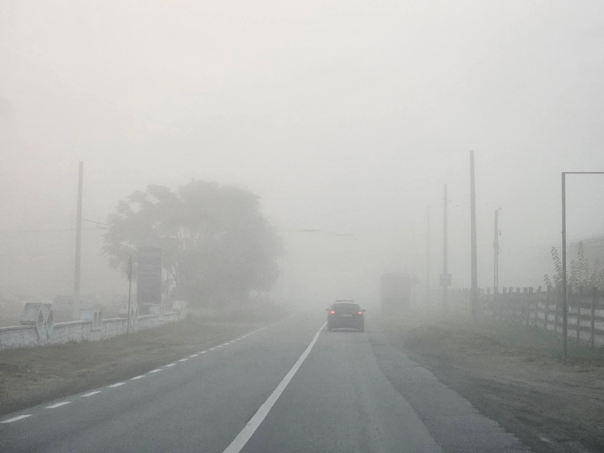 Cod galben de ceață în mai multe localități din județul Gorj dimineața aceasta