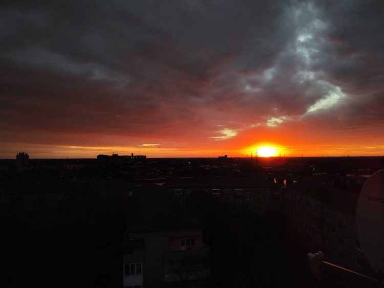 Solstițiul de iarnă din 2025 începe iarna astronomică și marchează ziua cea mai scurtă