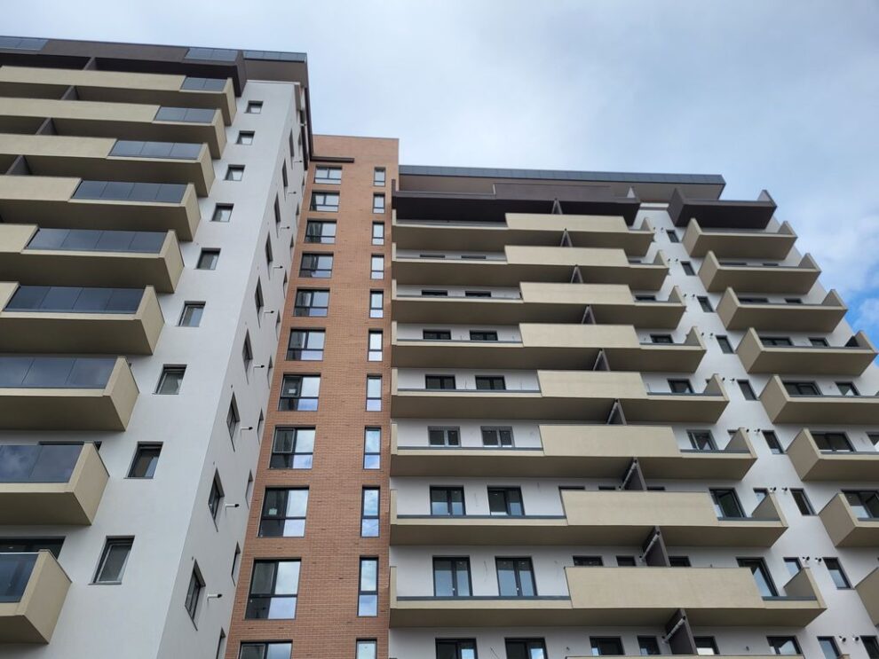 Vânzările de apartamente în noiembrie 2025 au scăzut față de aceeași perioadă a anului trecut