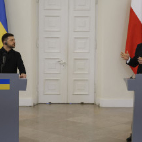 Plutonierul adjutant Gheorghe Cozmolici ajută o familie cu șapte copii după ce aceștia riscau să rămână fără casă