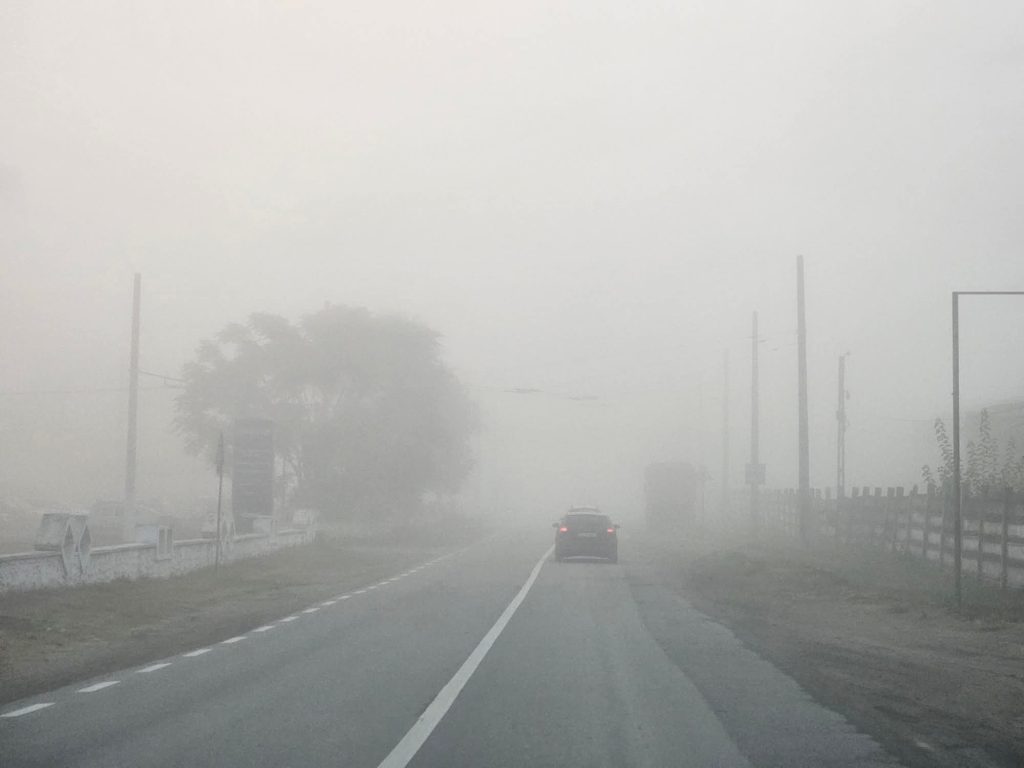 ANM avertizează privind ceața densă în mai multe județe din țară