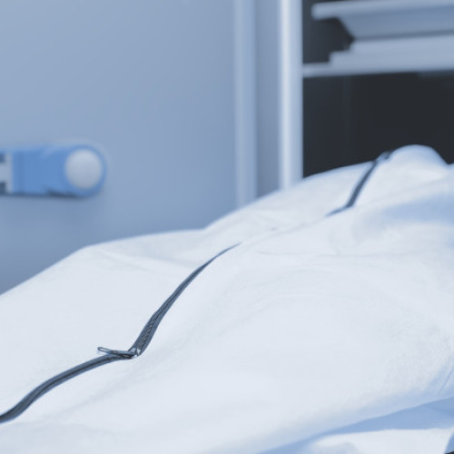 Cercetătorii demontează ideea că bătrâneţea este cauza directă a decesului