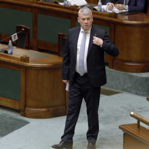 Senatul discută luni moțiunea simplă a AUR împotriva ministrului Cătălin Predoiu