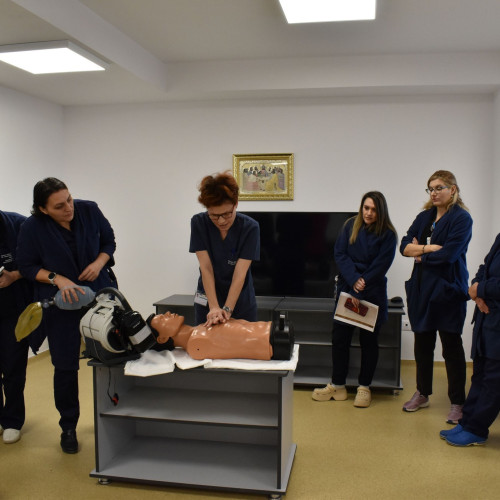 Medicii din Sibiu se pregătesc pentru intervenții rapide în resuscitarea pacienților adulți