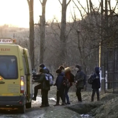 Navetiștii reclamă reducerea numărului de autobuze pe ruta Huedin – Cluj-Napoca