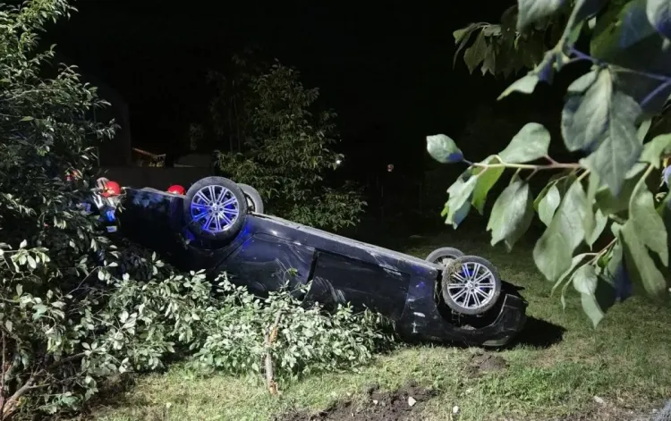 Patru tineri au fost implicați într-un accident rutier la Bunești, județul Cluj