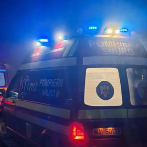 Patru persoane, inclusiv doi copii, rănite într-un accident pe autostrada A1 lângă Săliște