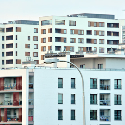 Cluj-Napoca rămâne orașul cu cele mai scumpe locuințe, dar cartierele cele mai scumpe sunt în București