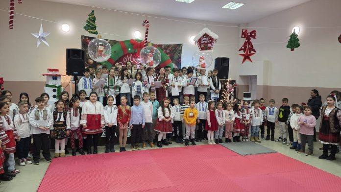 Școala Gimnazială Nr. 1 Grădiștea a organizat a doua ediție a Târgului de Crăciun