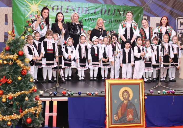 Peste 450 de copii au colindat tradițional la concursul de Crăciun din județ