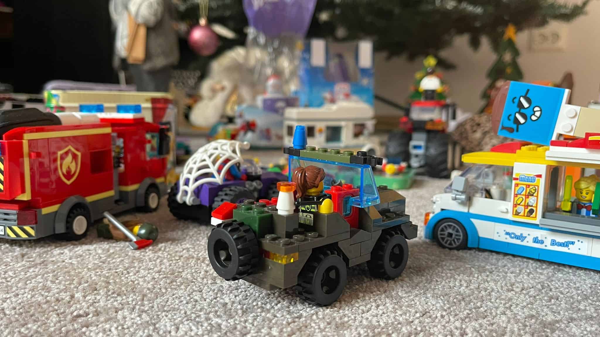 Psihologii avertizează asupra pericolului cumpărăturilor compulsive de sărbători