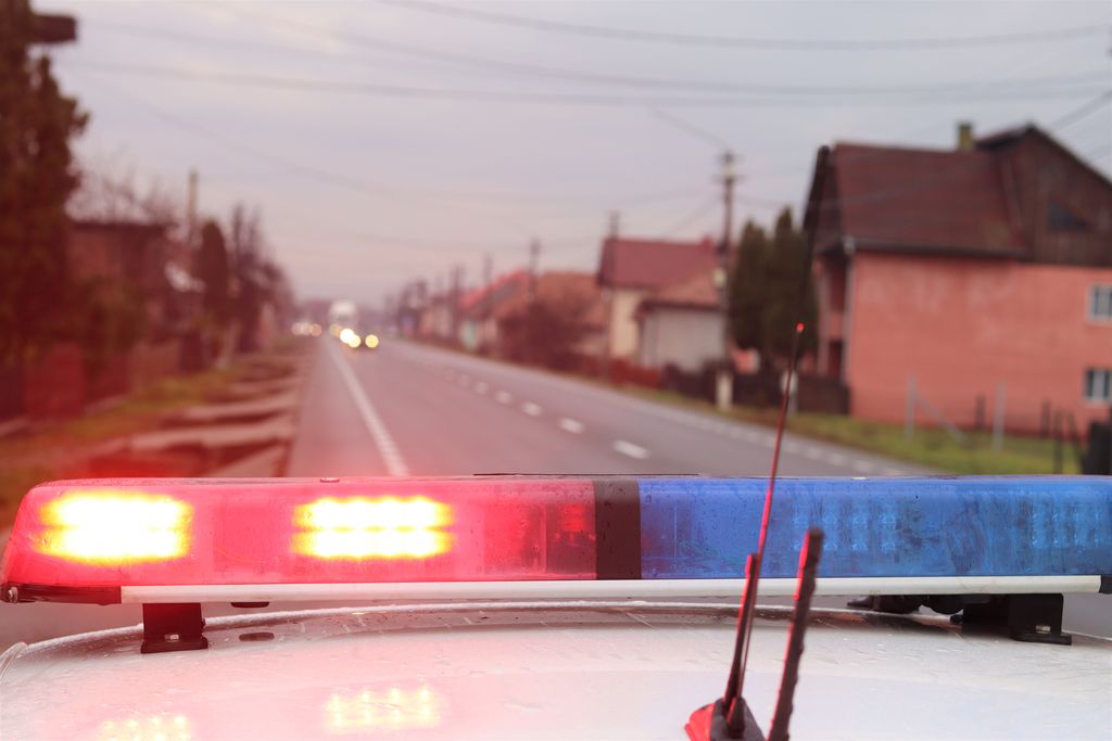 Polițiști și jandarmi acționează pentru siguranța publică și prevenirea incidentelor în Bistrița-Năsăud