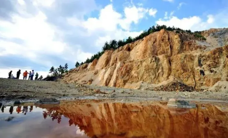 ANAF începe executarea silită a acțiunilor Gabriel Resources la Roșia Montană