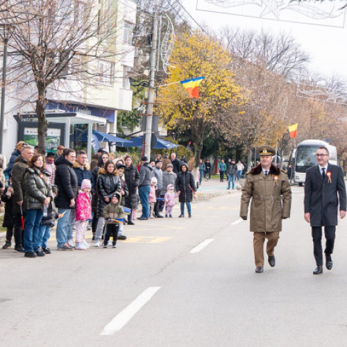 Prefectul și subprefectul de Olt, plasați sub control judiciar după ce au tras cu arma într-un poligon militar