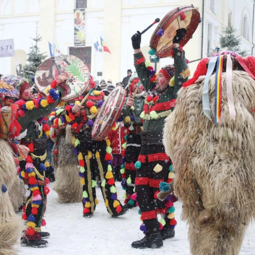 Românii păstrează tradițiile autentice în Ajunul Crăciunului
