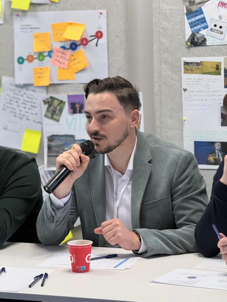 Consilierii din Baia de Fier, vizați de încetarea mandatelor, provoacă tensiuni în administrație