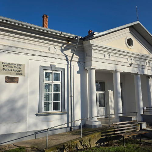 Căminul de bătrâni din Vlădeni rămâne închis după decizia Tribunalului Botoșani