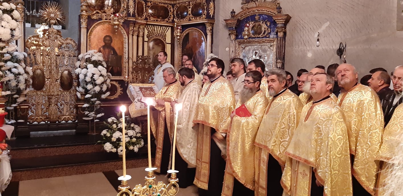 Patru biserici din județul Botoșani au rămas fără preot înainte de Crăciun