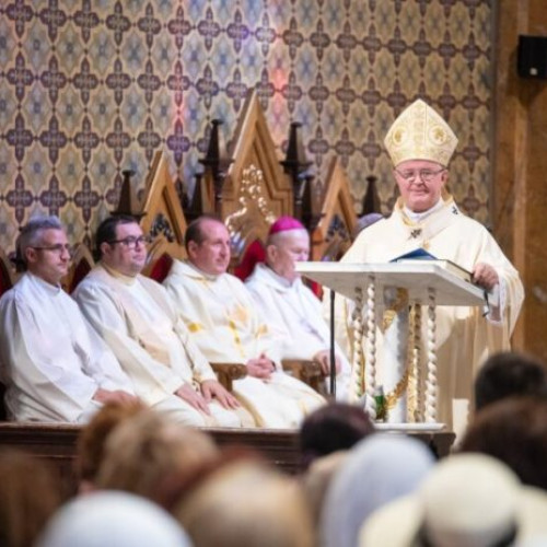 Crăciunul ne reamintește că Dumnezeu se face om și aduce speranță în lume