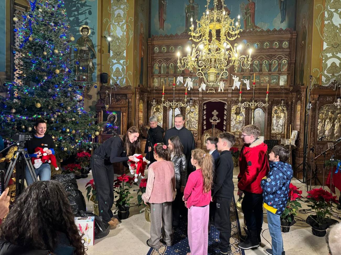 Campania „Dăruiește” aduce bucurie copiilor înainte de Crăciun