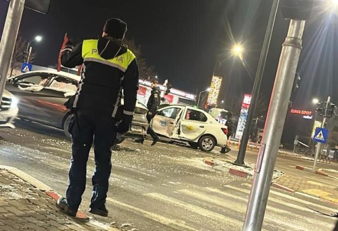 Numărul accidentelor rutiere crește în perioada sărbătorilor din cauza neatenției șoferilor