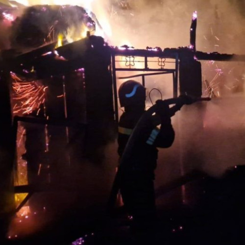 Pompierii din Vrancea au intervenit pentru stingerea a două incendii la locuințe în Doaga și Sihlea