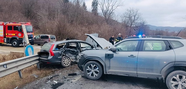 Șapte persoane au fost rănite într-un accident pe DN73A între Predeal și Râșnov