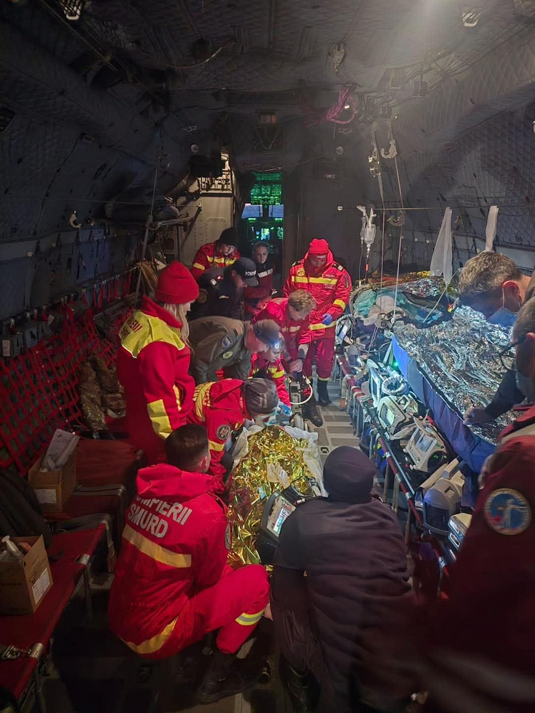 Forțele Aeriene Române trimit un avion medical pentru transferul a doi pacienți cu arsuri în Belgia