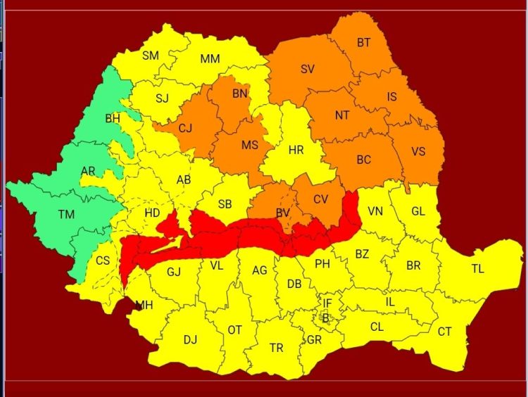 Autoritățile avertizează asupra condițiilor meteo extreme cu coduri roșu și portocaliu