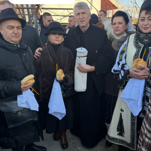 Celebrare emoționantă la înmormântarea solistului Ion Drăgan în Gorj