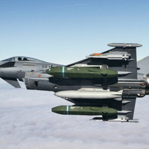 Vicepreședintele Bundestagului cere Germaniei să trimită rachete Taurus în Ucraina