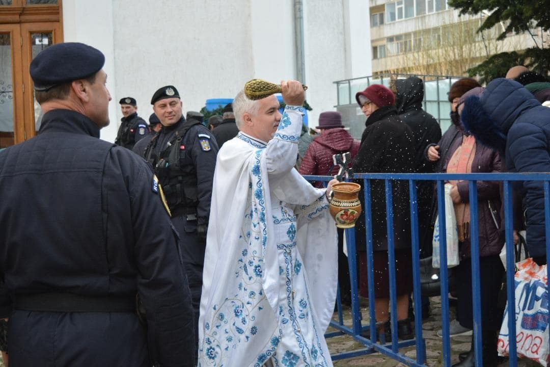 Jandarmii din Tulcea vor asigura ordinea publică la sărbătorile de Bobotează