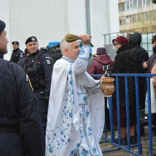 Jandarmii din Tulcea vor asigura ordinea publică la sărbătorile de Bobotează