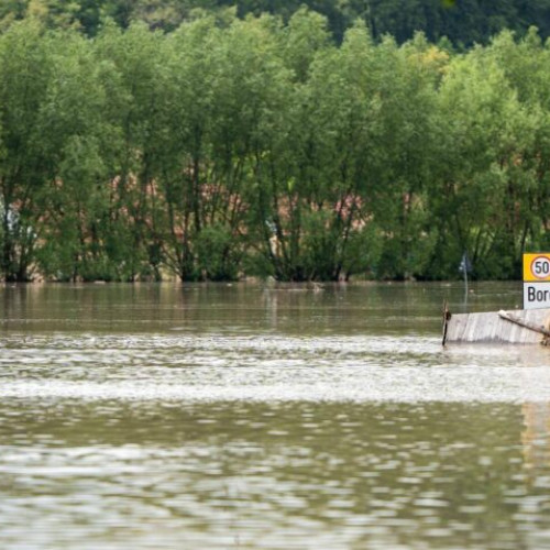Hidrologii avertizează asupra riscului de inundații în sud-vestul țării