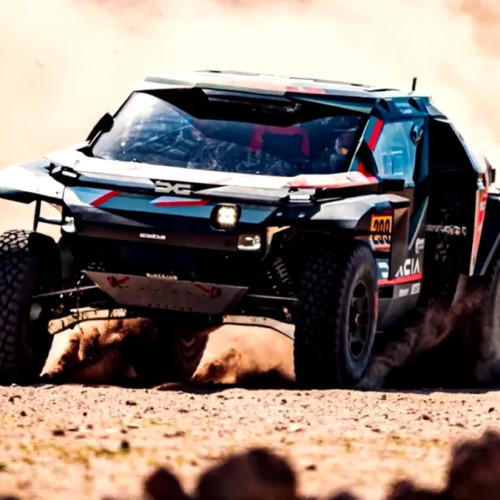 Nasser Al-Attiyah preia conducerea în clasamentul general la raliul Dacia Sandriders